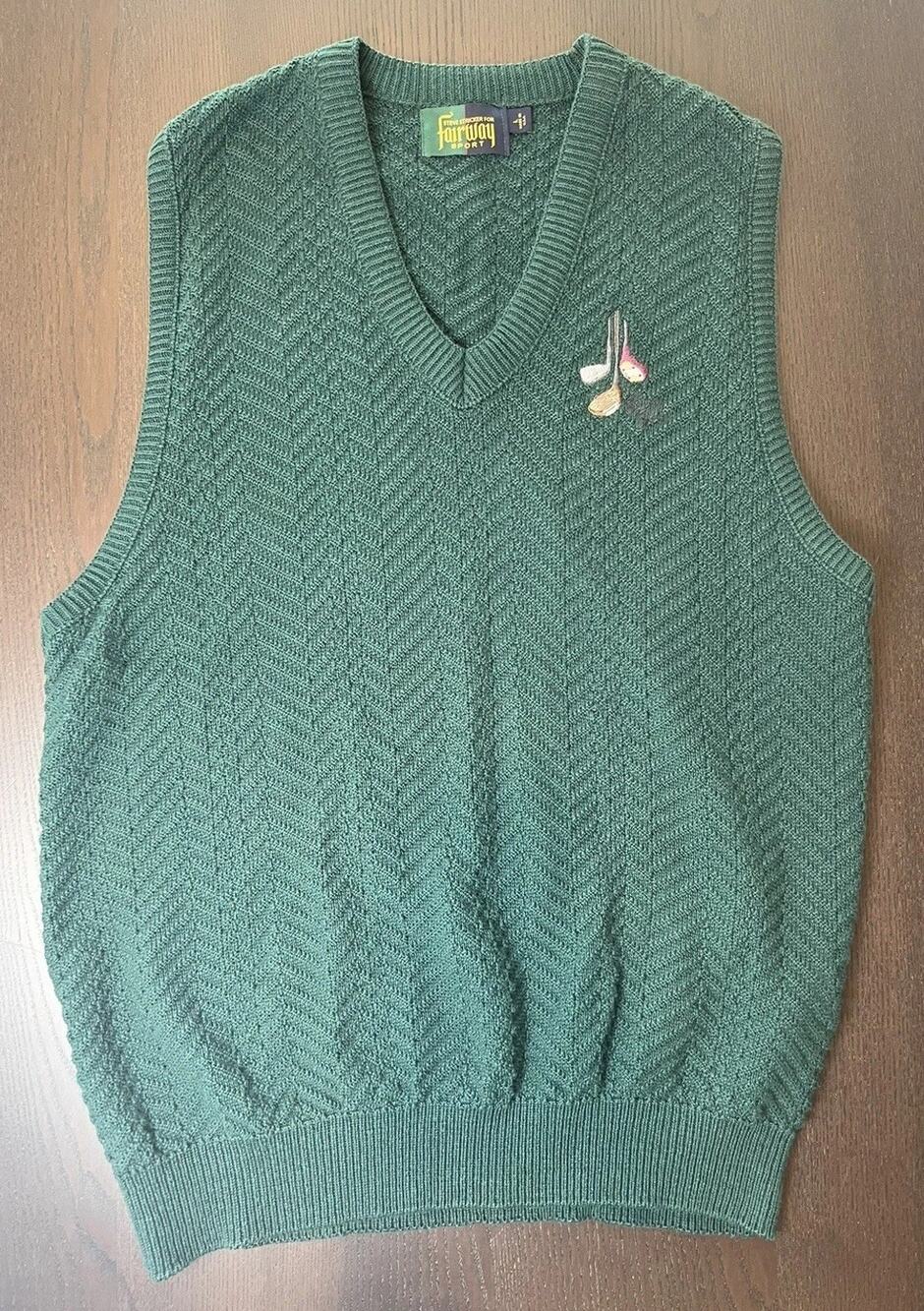 Vtg Fairway Sport Golf Sweater Vest Men’s Sz Large Made in USA Golf Club Logo